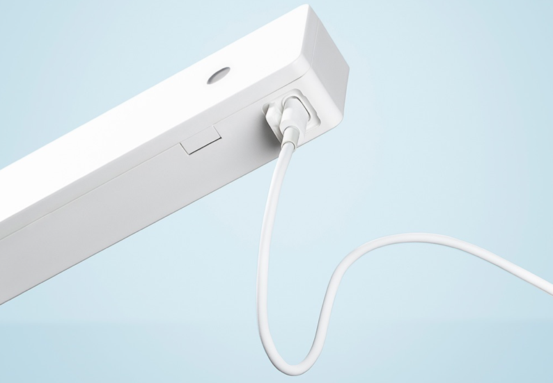 【Xiaomi】Automatic Disinfection Portable Cutlery Box – HU0124